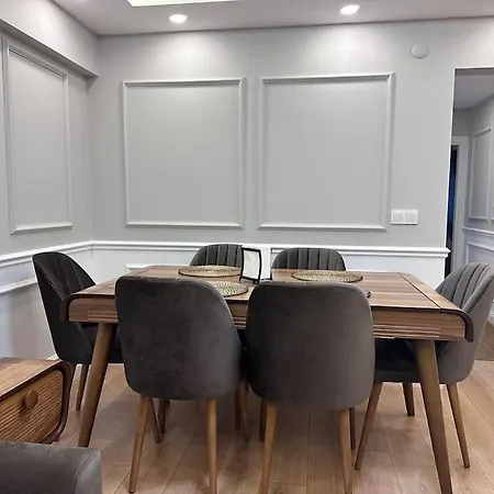 Apartament Besiktas'ta Merkezi Lokasyon Ve Sessiz Sakin Bir Ortam Stambuł